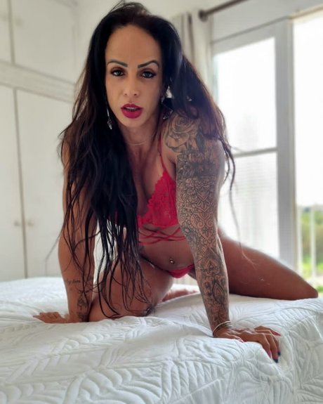 Rainha pornstar naked image