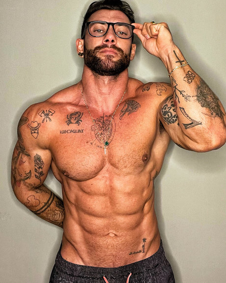 Rafael Enrique star sexy pictures