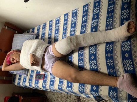 Rafaelo cast model sexy images