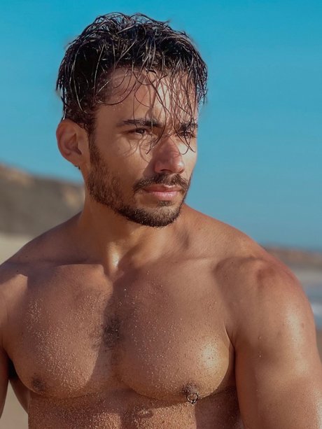 Rafael Ferreira star high quality images