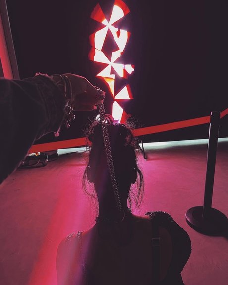 BWRHLE naked actress picture