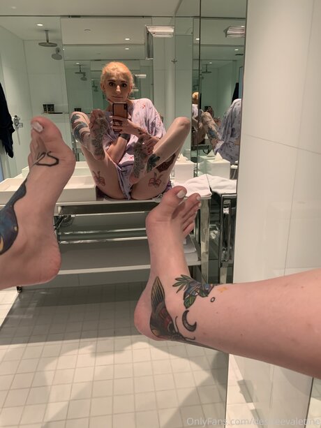 DollFaceDesy pornstar sex galleries