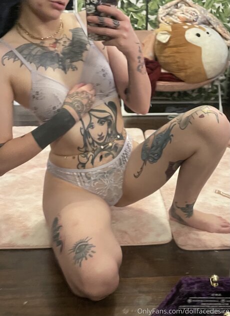 DollFaceDesy model xxx archive