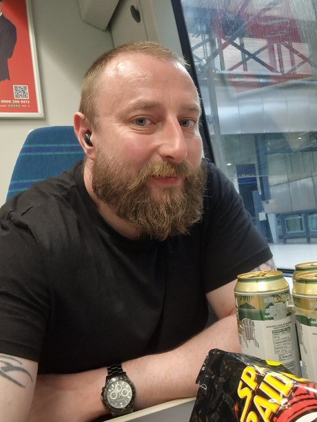 ChrisCoxxx model nude pics