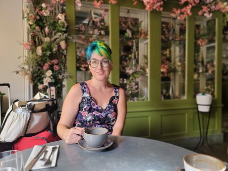 Dette Deveaux hd pornstar pic