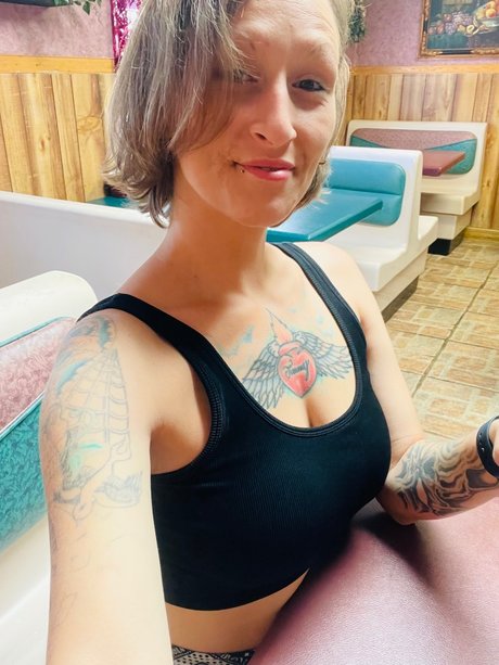 Dizzi Dizzle perfect pornstar img