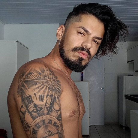 Ray Minuzzi sexy model images