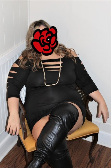 Raven DeVille s Teaser Page pornstar hot images