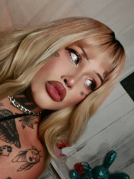 Ramos Nomar model top gallery