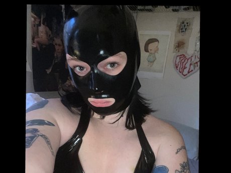 Ramona Ivy model perfect galleries