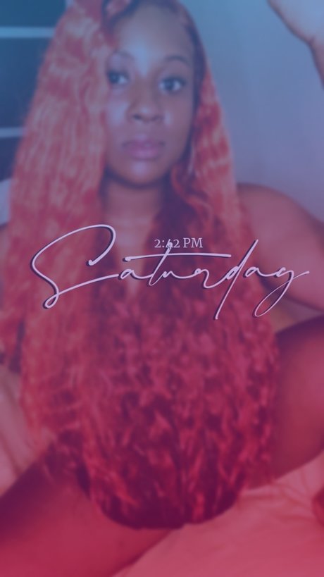 _Rich Pussy Divinity_ model picture