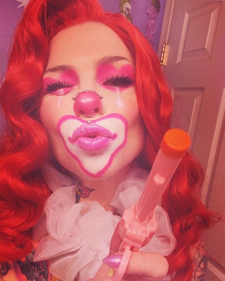 Riannaconda porn star photo