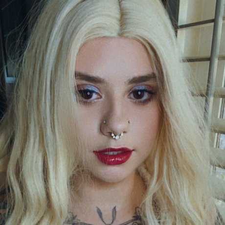 Rez model adult image