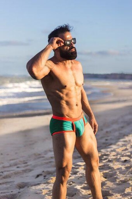 Renan Muscle Flex sexy pornstar photos