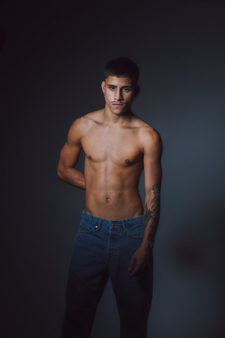 Renan Kalany naked model pics