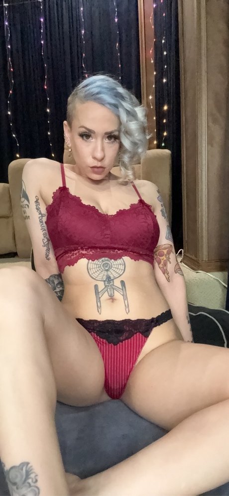 Reilly Nelson art actress image