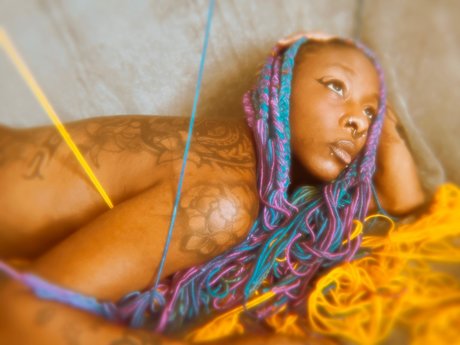 ReigningUnicorn naked star picture