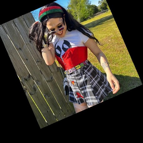 Freaky kingdom com pornstar nude pics