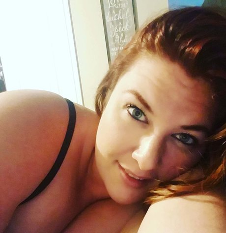 Chloe Roth hot pornstar photos