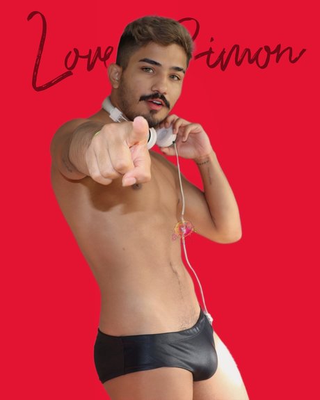 Roscariano pretty actress image