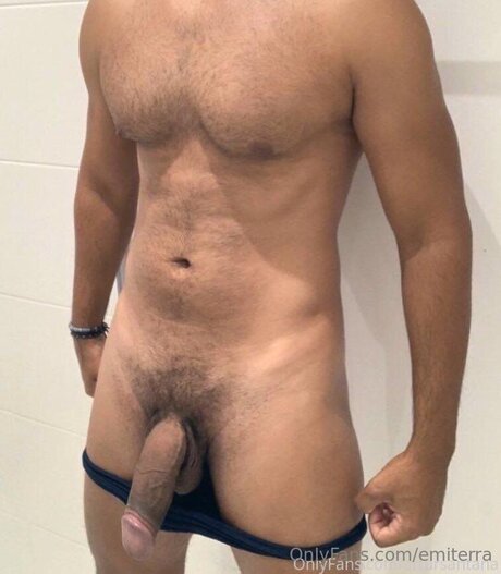 Terra Daddy star sexy image