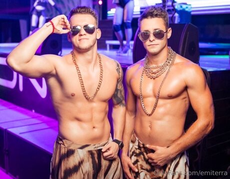 Terra Daddy star top galleries