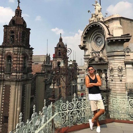 Rooi star nude galleries