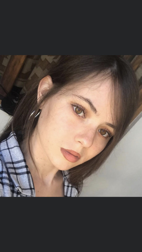 Roni Lina model art picture