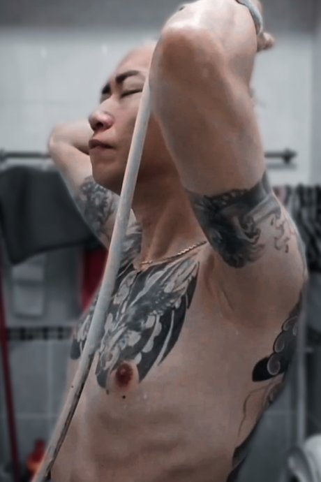 _Roman James Kiew free actress pictures