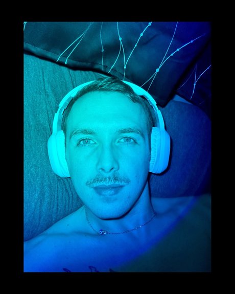 Rogue Taurus pornstar top pic