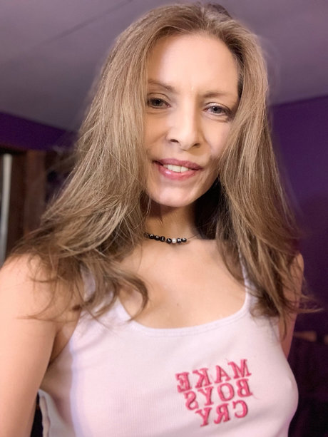 Robin Erotic exclusive model archive