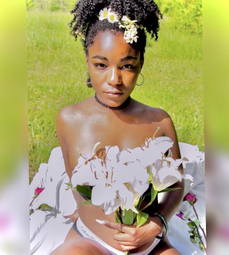 RiRi Cummings model high quality gallery