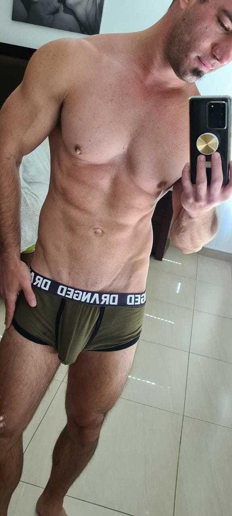 Ripped Chiver pornstar erotic image