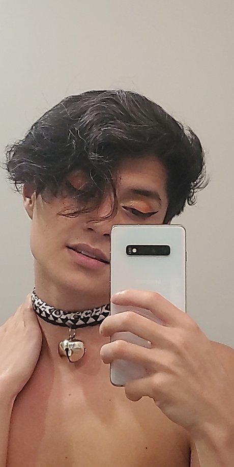 Riku free model photo