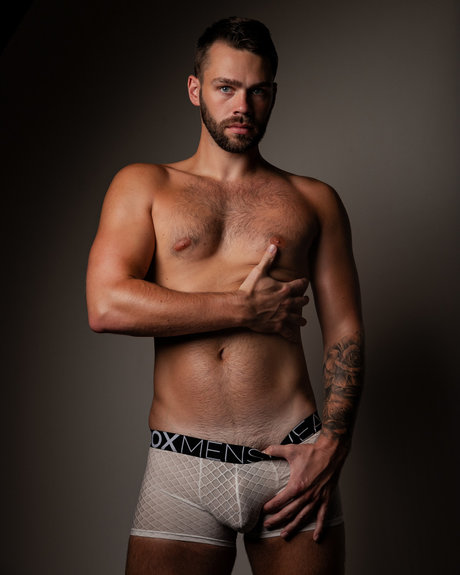 Ryan Summer nudes pornstar pics