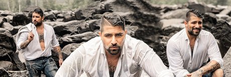 Ryan Bones model hot pic