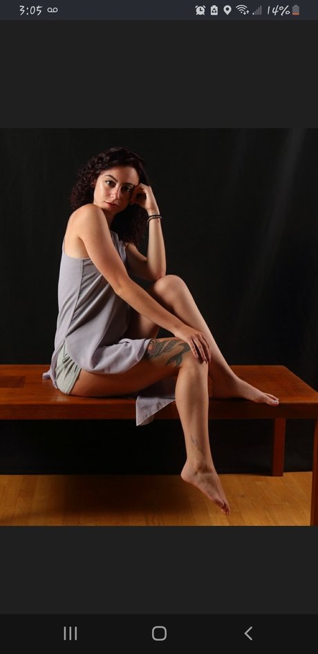 Russian Doll sexy star photos