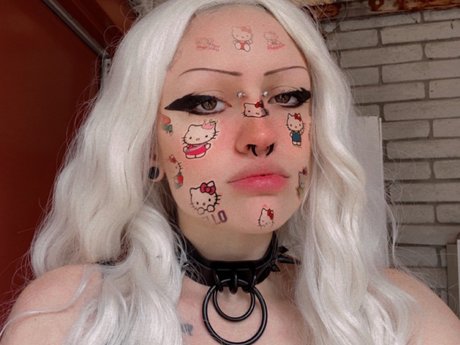 Corpse Bride star exclusive images