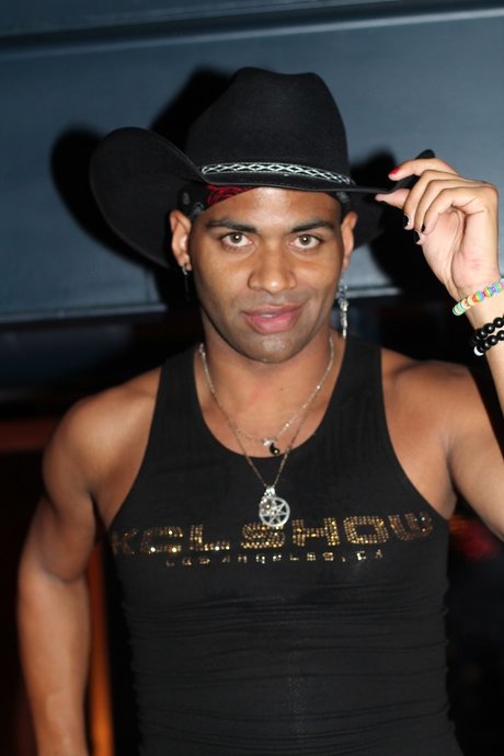 Royalt DeYonc_ model naked photo