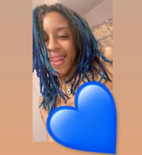 RoyalBlue sexy star pictures