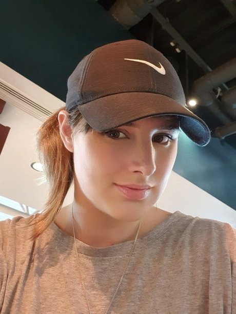 Miss Roxy xx model nudes photo