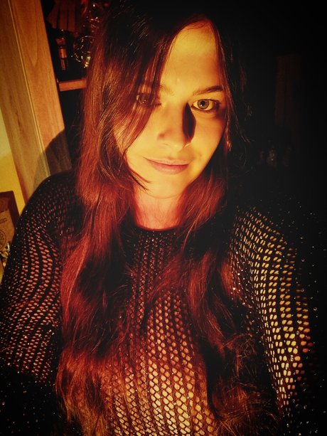 Roxxie Taylor hd model pics