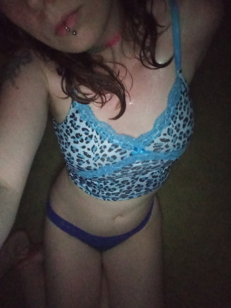 Vampire Kisses_ model xxx pics