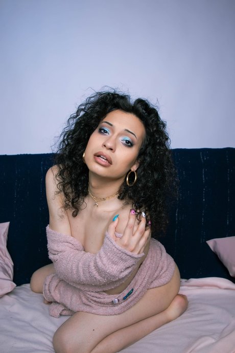 Sa Mantha SayTen model perfect picture