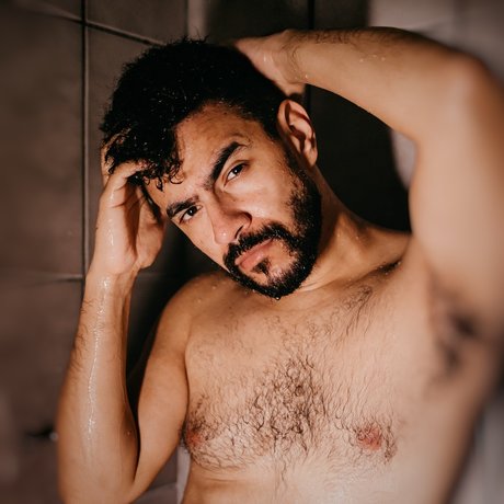 Sam Nephilin naked actress pic