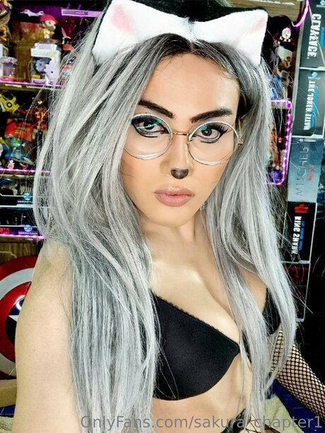 Waifu Karen Sakura nudes model picture