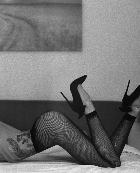 Saga XuX pornstar top galleries