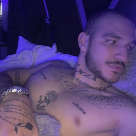 Sadosantos nude star pics