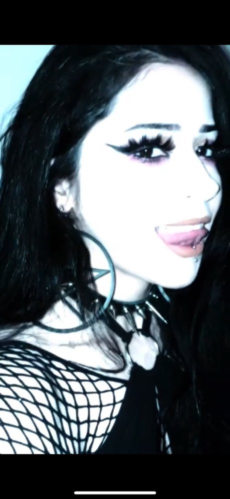 sadsuccubus star hot photo