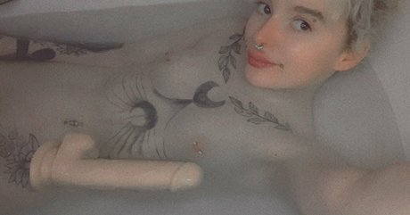 karma luna nice pornstar pictures